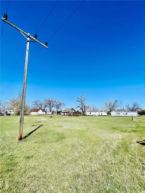 1314 Missouri St, Chinook, MT 59523