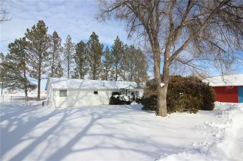 682 N Lessard Ave, Hardin, MT 59034 photo 1
