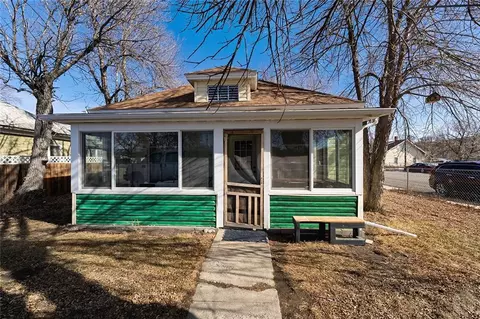204 2nd St E, Roundup, MT 59072 photo 1
