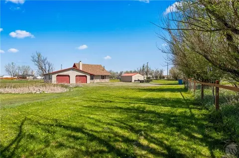 541 E Railroad St, Hardin, MT 59034 photo 1