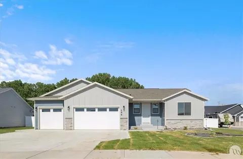 296 Light Stream Ln, Billings, MT 59106 photo 1