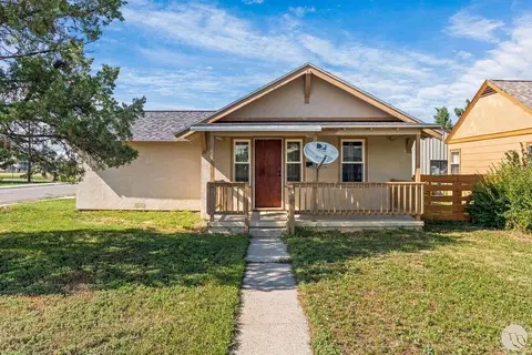637 3rd St W, Hardin, MT 59034