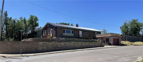 601 12th Ave, Circle, MT 59215