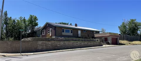 601 12th Ave, Circle, MT 59215