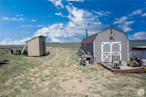 1011 Pryor Mountain Rd, Bridger, MT 59014 photo 1