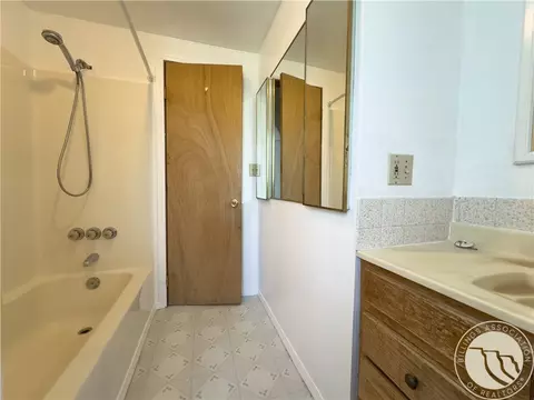Bath - 833 S 2nd St S, Hardin, MT 59034 photo 1 of 3