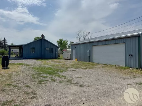 Exterior - 833 S 2nd St S, Hardin, MT 59034 photo 7 of 10