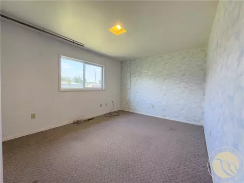 Bedroom - 833 S 2nd St S, Hardin, MT 59034 photo 4 of 4