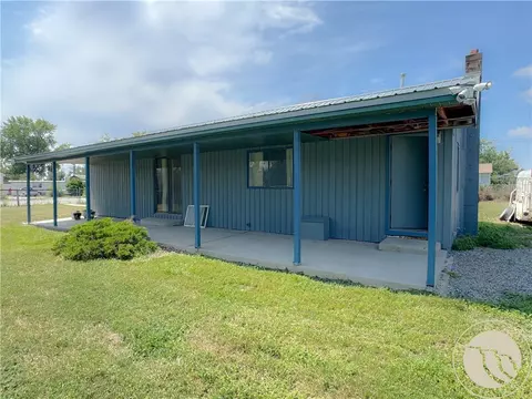 Exterior - 833 S 2nd St S, Hardin, MT 59034 photo 9 of 10