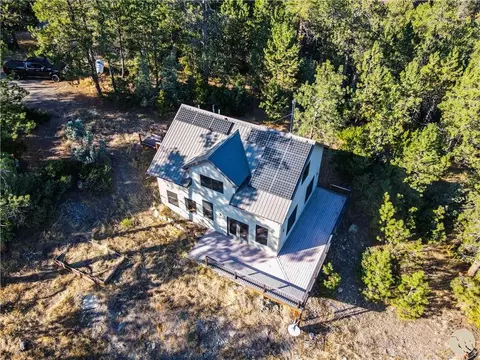 91 Upper Hawk Valley Rd, Columbus, MT 59019