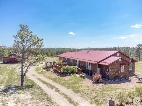 121 Winchester Dr, Roundup, MT 59072