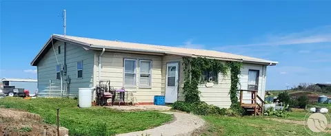 405 Garfield Blvd, Jordan, MT 59337