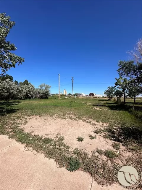 415 E Montana Ave, Baker, MT 59313