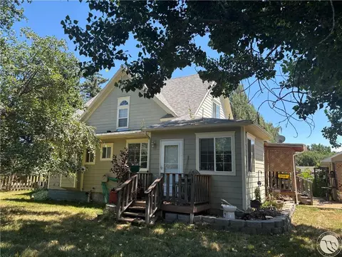 610 N 12th St, Forsyth, MT 59327 photo 1