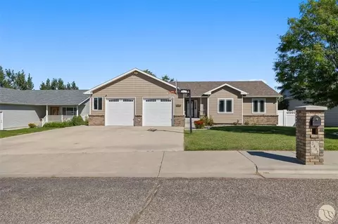 2435 Lake Heights Dr, Billings, MT 59105