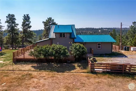 170 Canyon Rd, Roundup, MT 59072