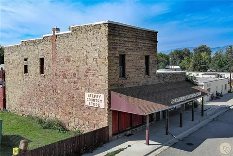 216 Broadway Ave, Belfry, MT 59008
