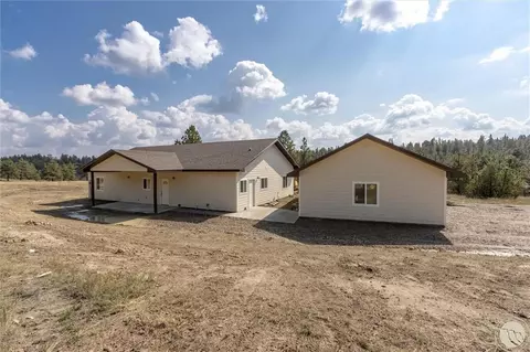 230 Winchester Dr, Roundup, MT 59072