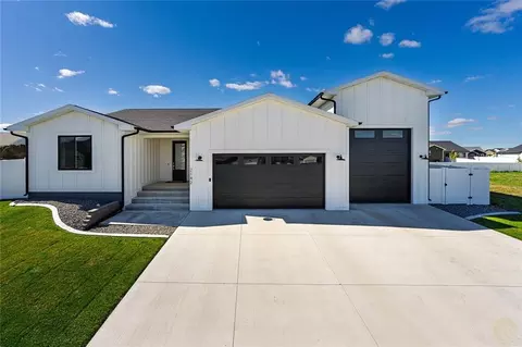 2142 Gleneagles Blvd, Billings, MT 59105