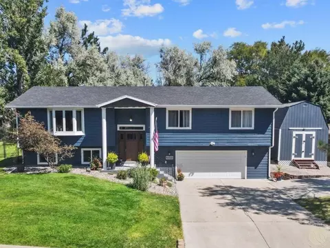 2049 Saint Andrews Dr, Billings, MT 59105