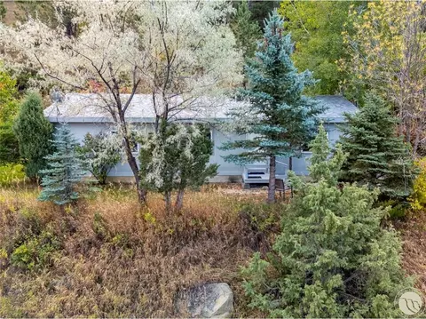 37 Barham Rd, Columbus, MT 59019