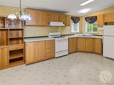 Kitchen - 37 Barham Rd, Columbus, MT 59019 photo 1 of 3