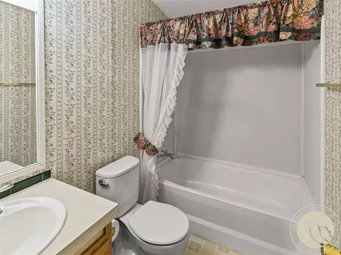 Bath - 37 Barham Rd, Columbus, MT 59019 photo 1 of 3