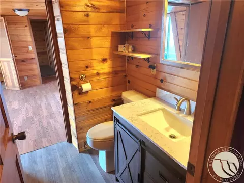 Bath - 9705 Shepherd Rd, Shepherd, MT 59079 photo 3 of 3