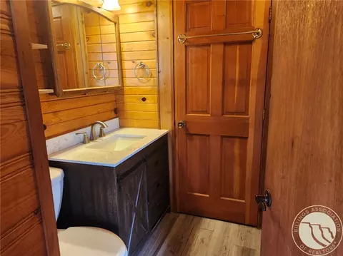 Bath - 9705 Shepherd Rd, Shepherd, MT 59079 photo 2 of 3
