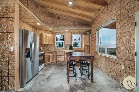 Kitchen - 94 Upper Flat Rd, Columbus, MT 59019 photo 1 of 1