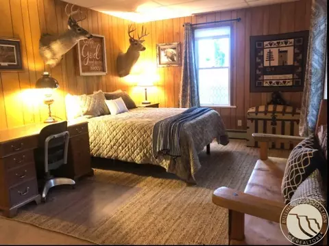 Bedroom - 345 N 3rd St, Columbus, MT 59019 photo 2 of 4