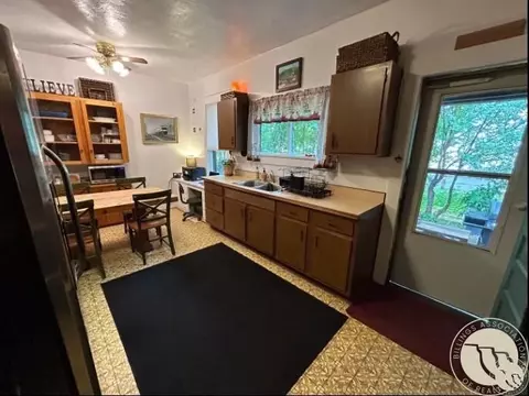 Kitchen - 345 N 3rd St, Columbus, MT 59019 photo 4 of 5