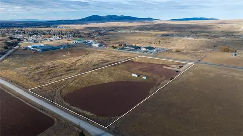8368 Us Hwy 87, Lewistown, MT 59457