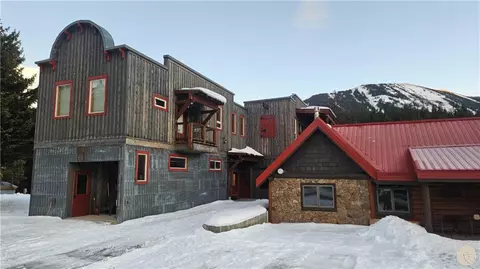 304 Main St E, Cooke City, MT 59020