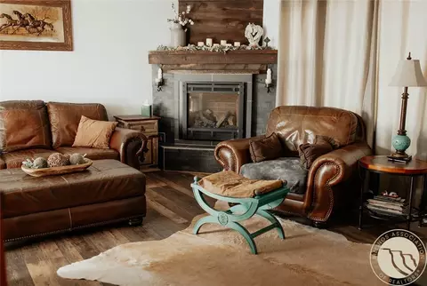 Living - 154 Old Divide Rd, Roundup, MT 59072 photo 2 of 3