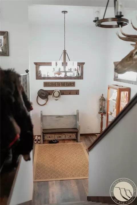 Entry Way - 154 Old Divide Rd, Roundup, MT 59072 photo 2 of 6