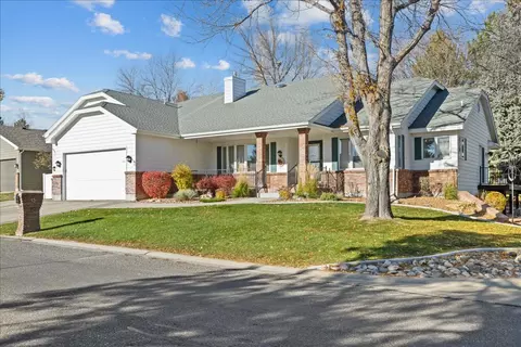 13 Stanford Ct, Billings, MT 59102