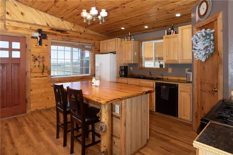 Kitchen - 4909 Warren Loop, Hardin, MT 59034 photo 2 of 4
