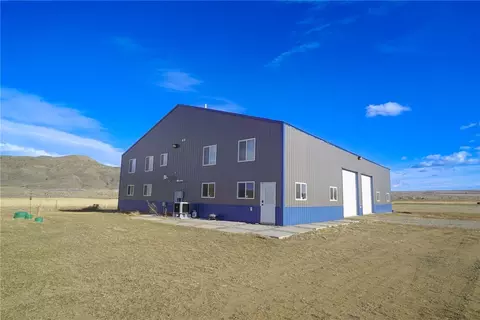303 E Pryor Rd, Edgar, MT 59026