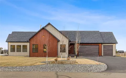 10 Starlight Dr, Red Lodge, MT 59068