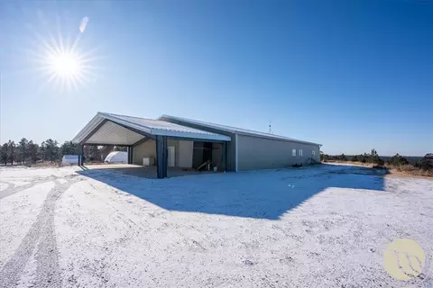 81 N Canyon Dr, Roundup, MT 59072