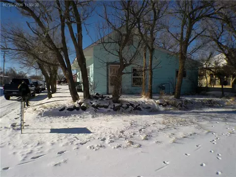 101 N Main St, Baker, MT 59313 photo 2