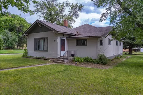 308 1st St N, Ryegate, MT 59074