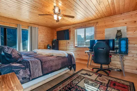Bedroom - 38 Rocky Trl, Nye, MT 59061 photo 4 of 5