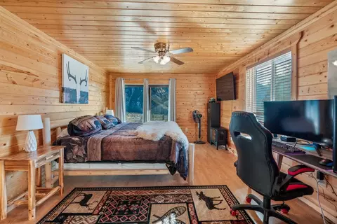 Bedroom - 38 Rocky Trl, Nye, MT 59061 photo 3 of 5