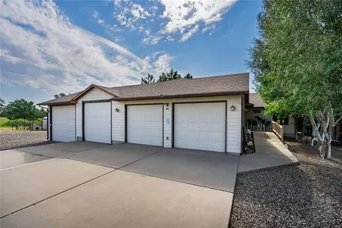 3203 Chief Looking Glass Trl Rd, Laurel, MT 59044