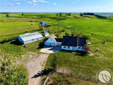 1481 Countyline Rd, Vaughn, MT 59487