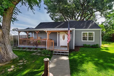 Exterior - 108 3rd Ave, Custer, MT 59024 photo 1 of 17