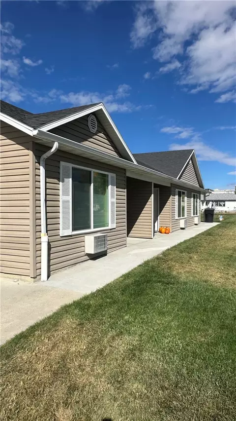 310 8th Ave, Laurel, MT 59044