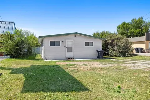 226 Moore Ln, Billings, MT 59101